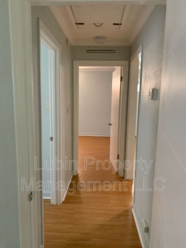 Photo - 1509 N Hollywood St