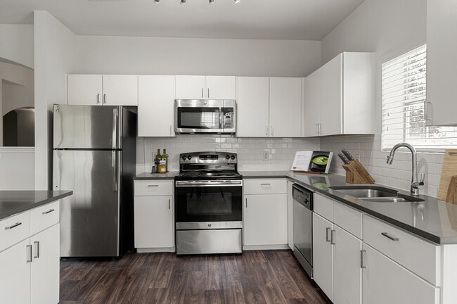 Photo - Cortland River Place