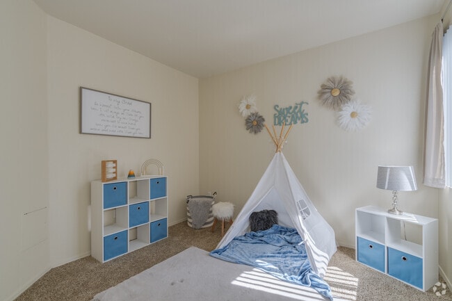 3BR, 2BA - 1,315SF - Second Bedroom - The Villas At Camelback Crossing