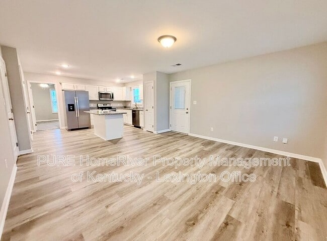 Photo - 2014 Dolly Dr