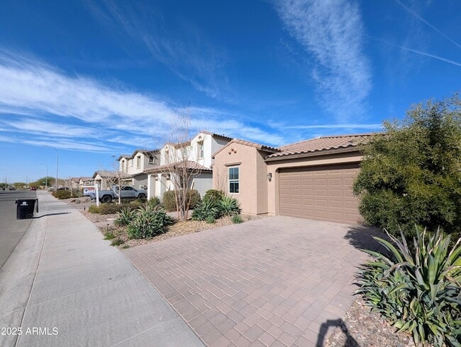 Photo - 4827 S 117th Ave