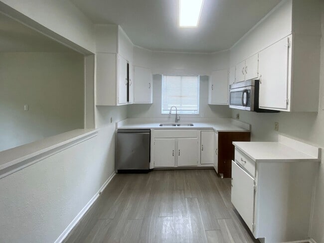 Photo - Newly Remodeled 3 bd | 2 ba Available Now! Located near Basse Rd/Blanco Rd minutes from Alamo Qua...
