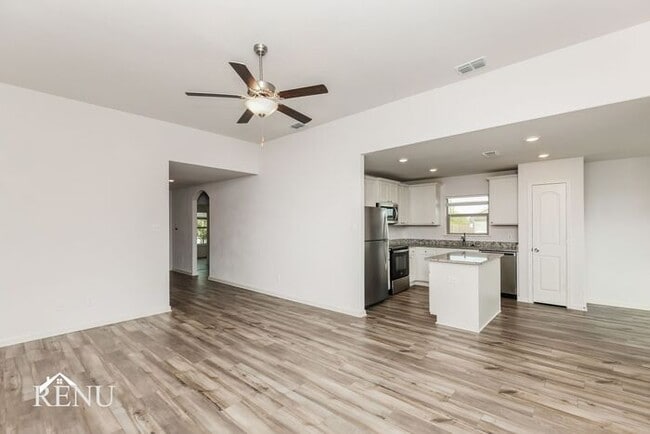 Photo - 123 Holster Holw Rd