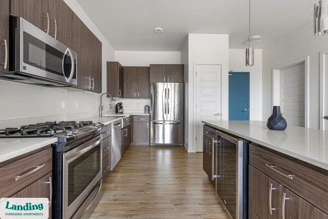 Photo - 11505 NE Yacht Harbor Dr Unidad D504