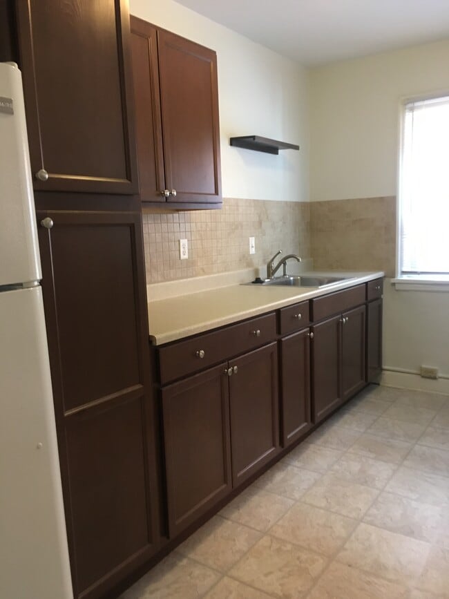 Photo - 1393 W 3rd Ave Unidad D