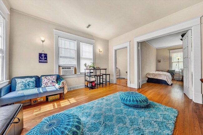 Photo - Walnut/379 Unit #4