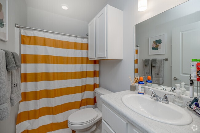2BR, 2BA - 613SF - Second Bathroom