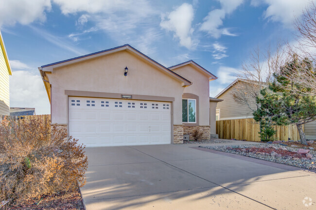 Building Photo - 8325 Hames Dr Rental