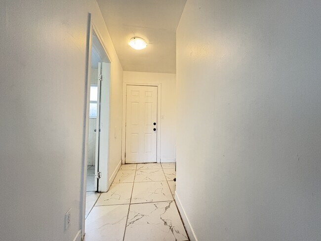 Photo - 23244 Dewdney Trunk Rd