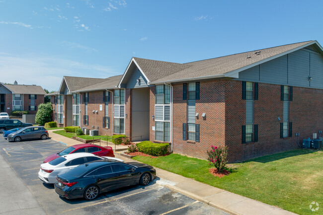 The Greens of Bedford Apartments - Tulsa, OK | ForRent.com