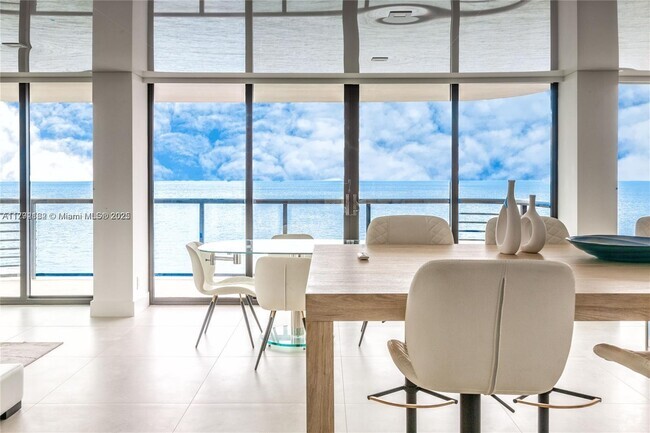 Building Photo - 250 S Ocean Blvd Unit 14H Rental