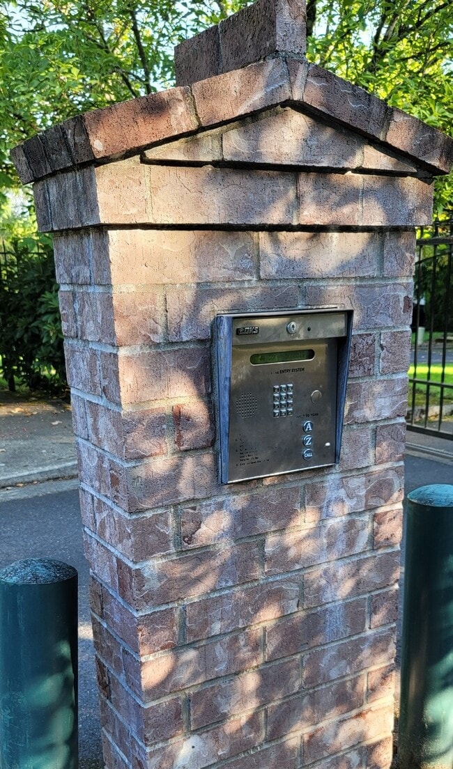 Photo - 15600 SW Talus Way