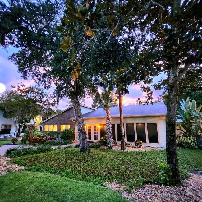 Photo - Oaks Of Lakebridge Community