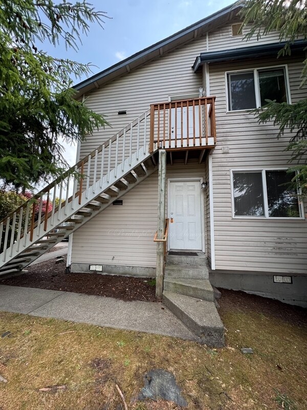 Building Photo - 1343 Pacific St Rental