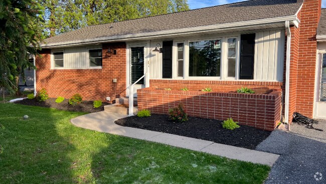 Building Photo - 2052 Miller Rd Rental