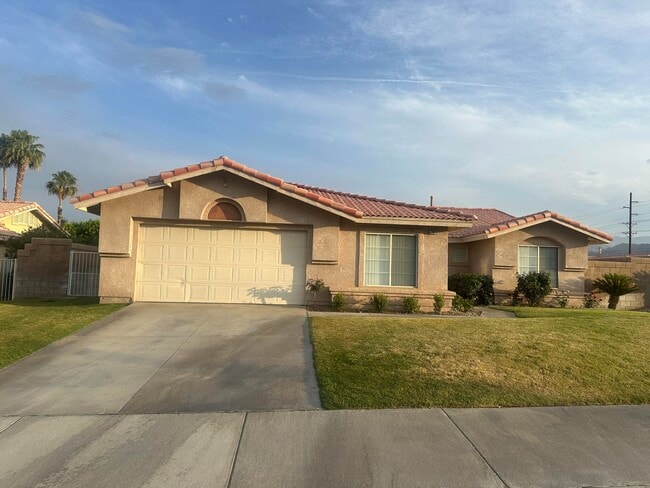 Photo - 79045 Victoria Dr Casa
