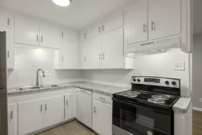 Photo - 3531 Midwest Dr Unit C