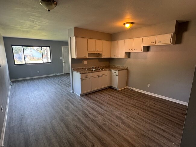 Photo - 701 E Perry St Unit 701 E. Perry Street
