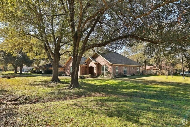 Building Photo - 2215 Penick Rd Rental