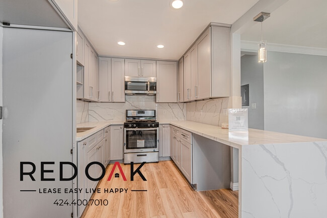 Photo - 7528 Norton Ave Unidad 1