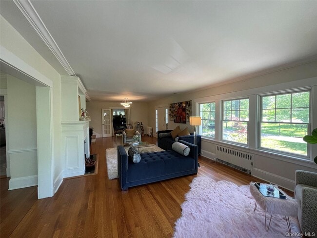 Photo - 38 Gedney Park Dr