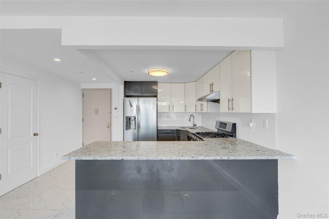 Photo - 4516 83rd St Unit W8A