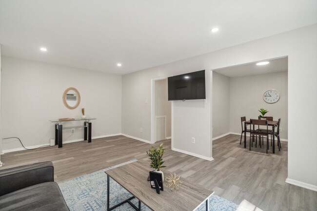 Photo - 808 Wharton Dr Unit SI ID1613006P