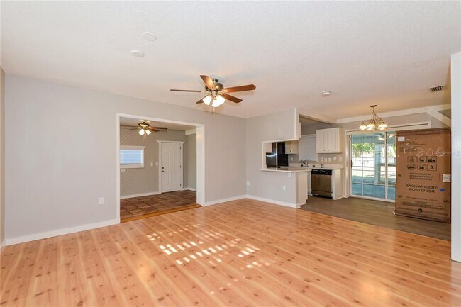 Photo - 2426 Stratford Dr Casa