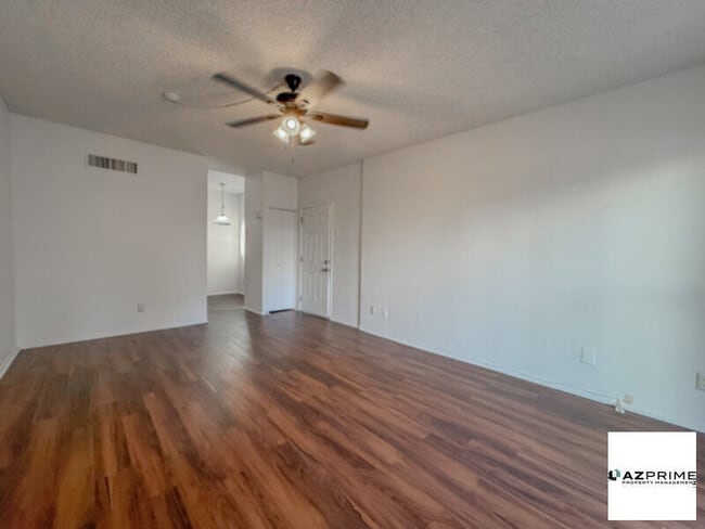 Photo - Experience the charm of this Inviting 1/1 ...