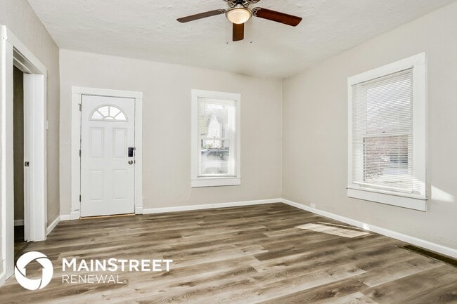 Photo - 512 N Adams St