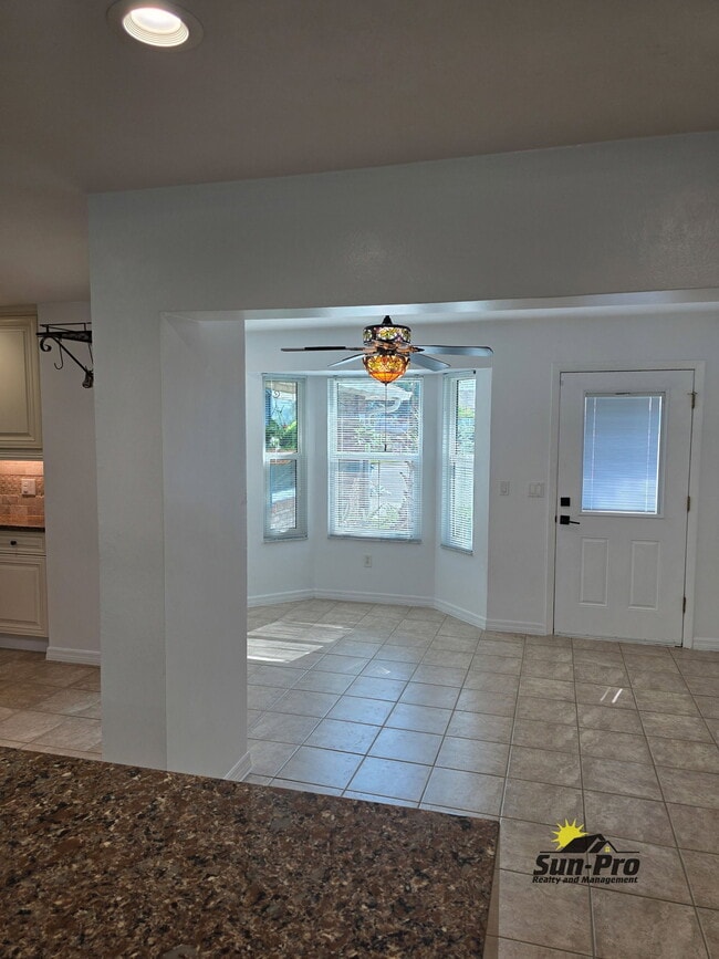 Photo - 139 Riverwalk Ct