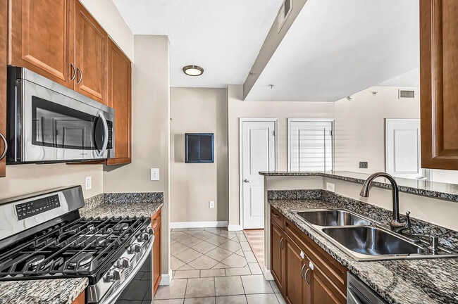 Photo - 1111 25th St NW