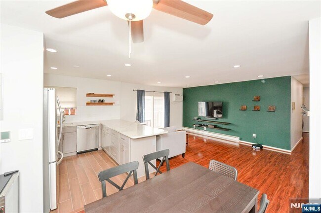 Photo - 199 Bergen Turnpike Unit 3J