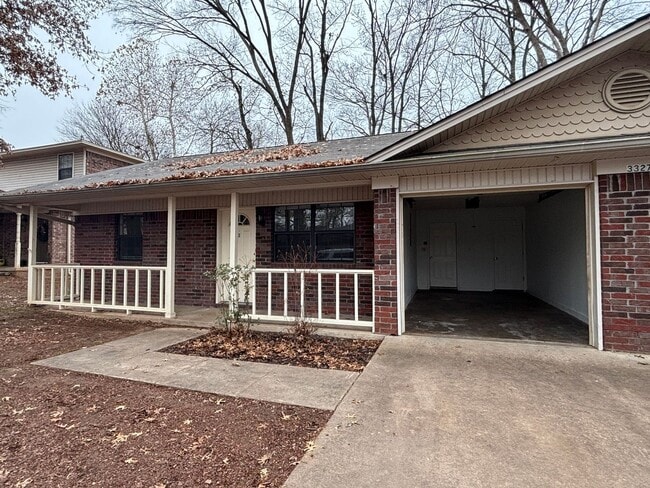 Photo - 3327 N Detroit Ave Unit 3327-1