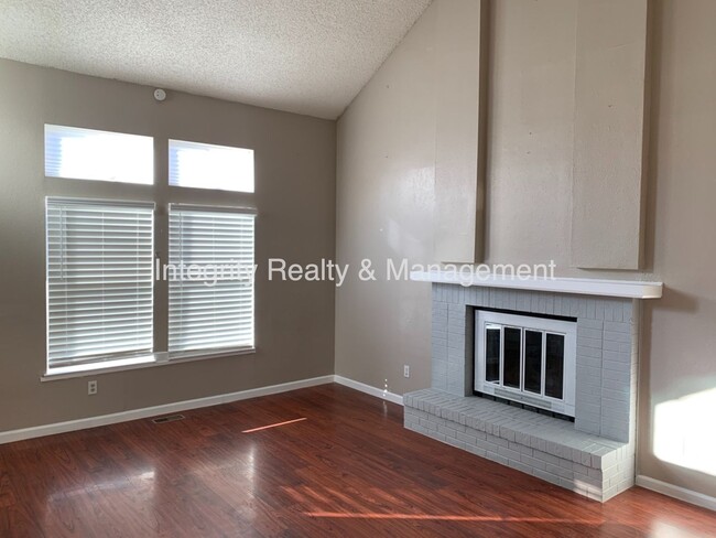 Photo - 5605 E Prescott Ave