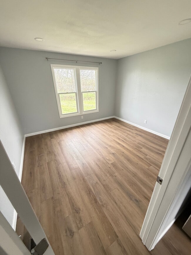 Photo - 715 Locust St