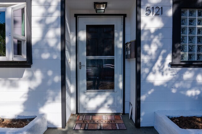 Photo - 5121 Tipton St