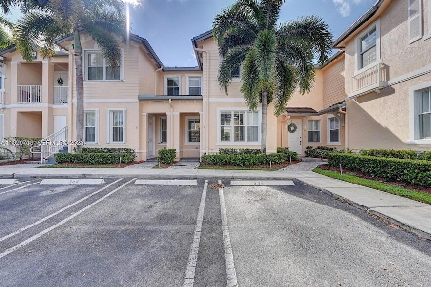 Photo - 2884 SE 2nd Dr