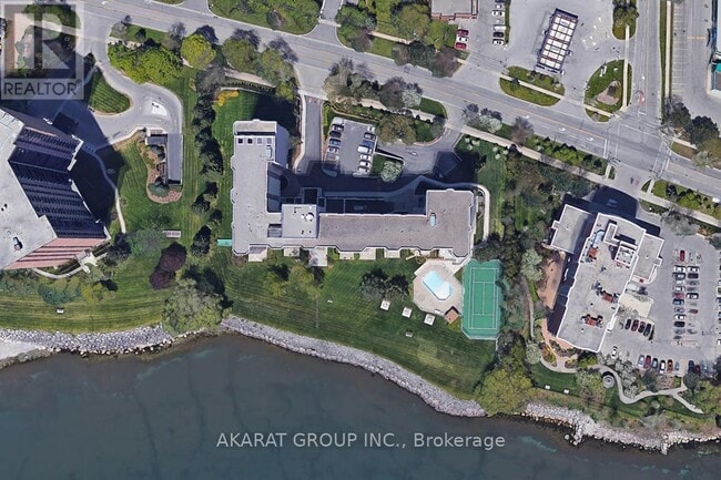 Photo - 5280 Lakeshore Rd. Unité 911