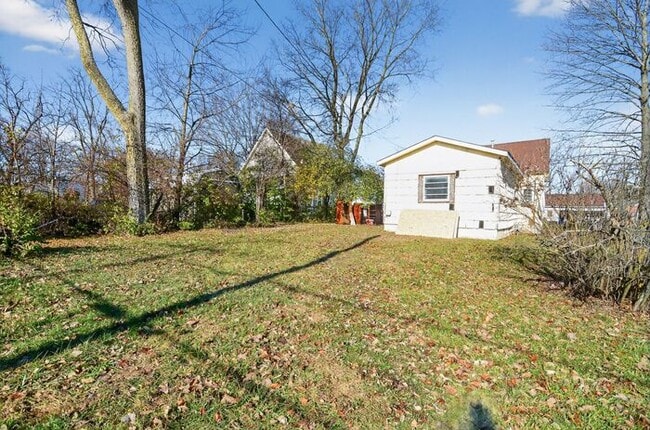 Photo - 2405 W 10th St