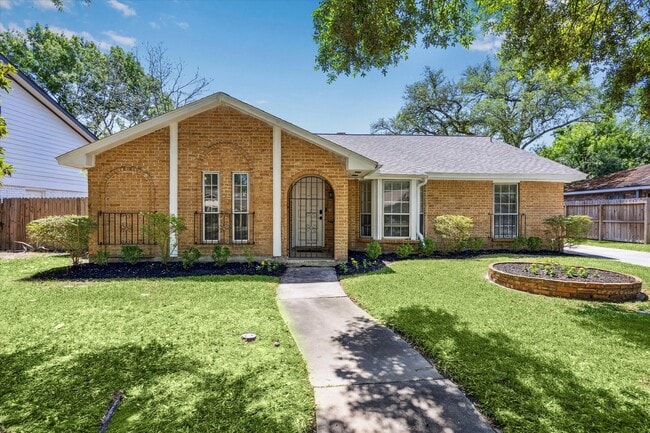 Building Photo - 12315 Whittington Dr Rental