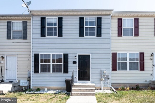 Building Photo - 24 Sanford Dr