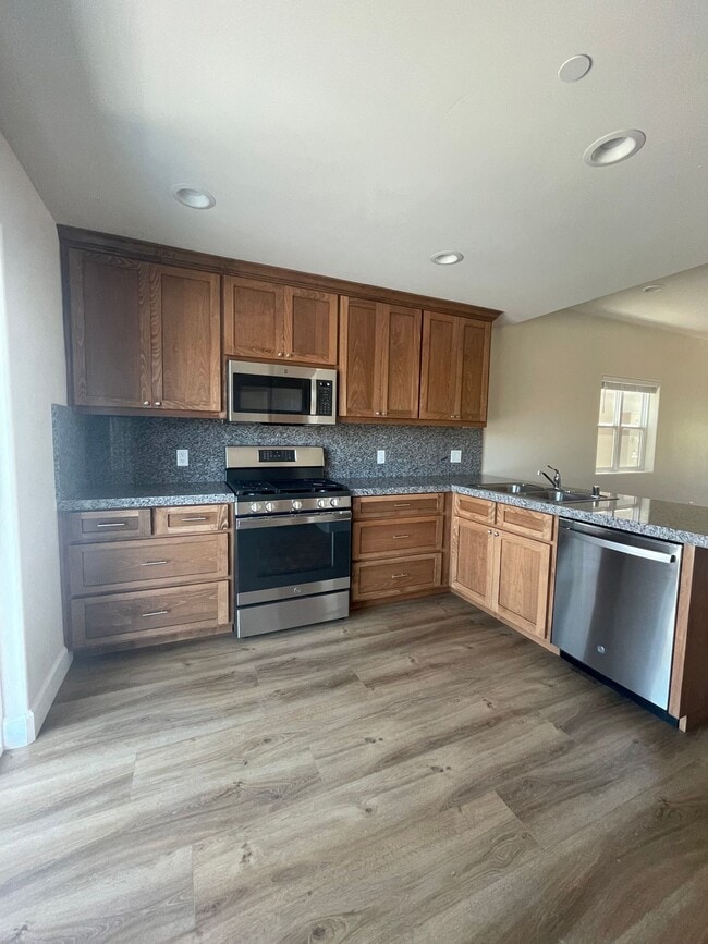 Photo - 2 bed, 2.5 bathroom Townhouse Unit 1060-101