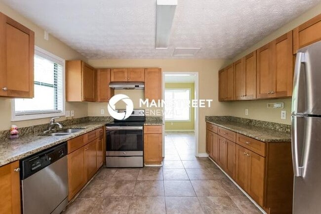 Photo - 4 Bedroom Pet-Friendly Home in Marietta, G...