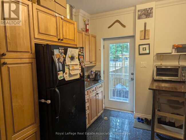 Photo - 52 Ashdale Ave