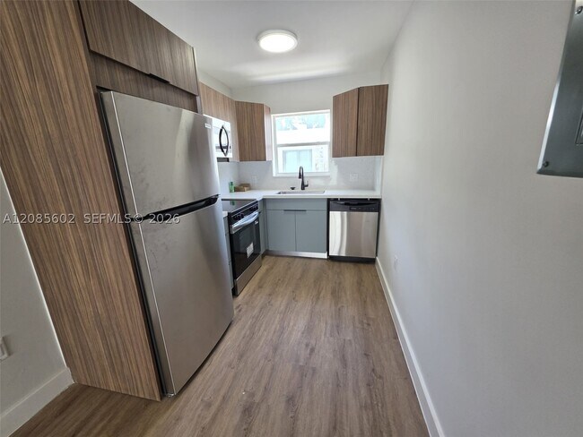 Photo - 570 NE 63rd St Unit 3