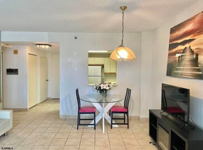 Photo - 3101 Boardwalk Unit 1210-2