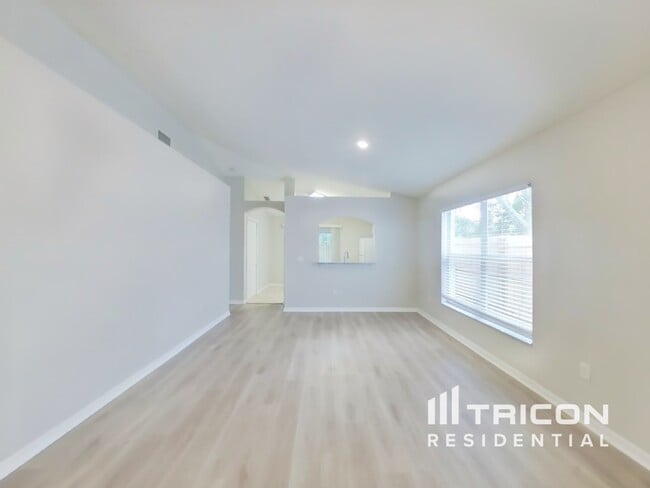 Photo - 10435 Blackmore Dr