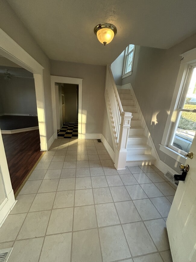 Photo - 427 N Liberty St