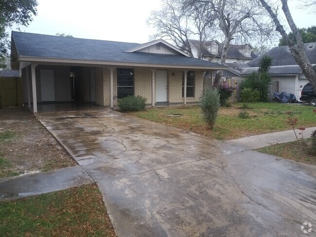 Building Photo - 466 Peacock Dr Rental